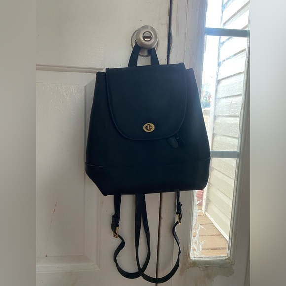 Coach Handbags - COACH Vintage Daypack Backpack 9791